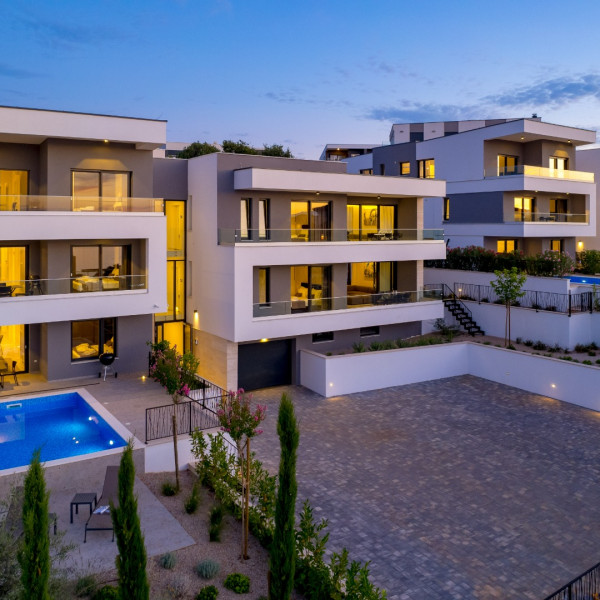 VILA E - Malinska, Hadrie - Experience Elevated Malinska, Krk