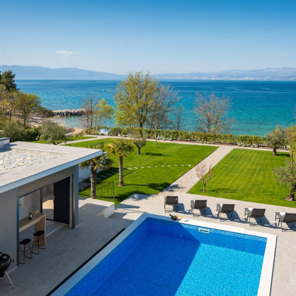 VILLA C - Malinska, Hadrie - Experience Elevated Malinska, Krk