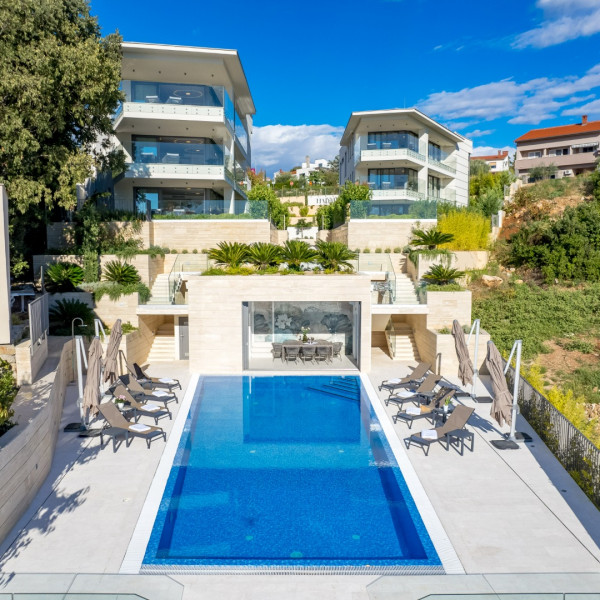 VILA A - Grad Krk, Hadrie - Experience Elevated Malinska, Krk